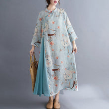 Muatkan imej ke dalam penonton Galeri, Signature Cotton Loose Hanfu Traditional Floral Chinese Costume
