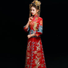 Muatkan imej ke dalam penonton Galeri, Mandarin Sleeve Dragon &amp; Phoenix Embroidery Traditional Chinese Wedding Suit
