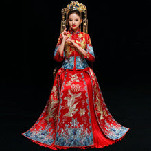 Muatkan imej ke dalam penonton Galeri, Mandarin Sleeve Dragon &amp; Phoenix Embroidery Traditional Chinese Wedding Suit
