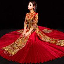 Muatkan imej ke dalam penonton Galeri, Phoenix Embroidery Pleated Skirt Retro Chinese Wedding Suit
