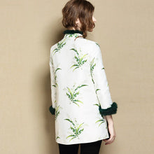 Muatkan imej ke dalam penonton Galeri, Long Sleeve Floral Fancy Cotton Chinese Style Wadded Coat with Fur Edge
