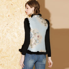 Muatkan imej ke dalam penonton Galeri, Fur Collar &amp; Edge Floral Fancy Cotton Chinese Waistcoat Vest
