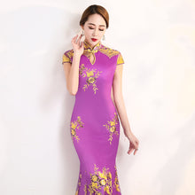 Muatkan imej ke dalam penonton Galeri, Floral Embroidery Lace Full Length Mermaid Cheongsam Evening Dress
