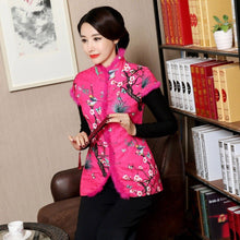 Muatkan imej ke dalam penonton Galeri, Stand Collar &amp; Fur Edge Floral Chinese Style Wadded Waistcoat Vest
