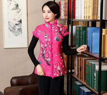 Muatkan imej ke dalam penonton Galeri, Stand Collar &amp; Fur Edge Floral Chinese Style Wadded Waistcoat Vest
