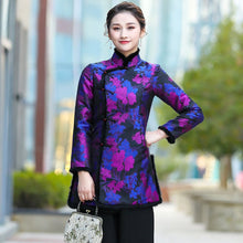 Muatkan imej ke dalam penonton Galeri, Fur Collar &amp; Cuff Floral Brocade Chinese Style Women&#39;s Wadded Jacket
