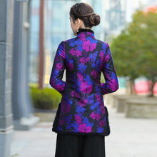 Muatkan imej ke dalam penonton Galeri, Fur Collar &amp; Cuff Floral Brocade Chinese Style Women&#39;s Wadded Jacket
