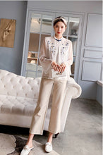 Muatkan imej ke dalam penonton Galeri, Floral Embroidery Illusion Neck &amp; Sleeve Chinese Style Blouse
