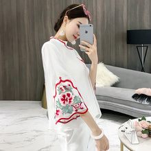 Muatkan imej ke dalam penonton Galeri, Floral Embroidery Mandarin Sleeve Chinese Style Women&#39;s Shirt
