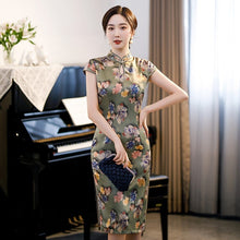 Load image into Gallery viewer, Keyhole Neck Cap Sleeve Traditional Cheongsam Knee Length Floral Chinese Dress
