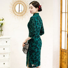 Load image into Gallery viewer, 3/4 Sleeve Traditional Cheongsam Knee Length Floral Lace Chinese Dress
