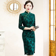 Load image into Gallery viewer, 3/4 Sleeve Traditional Cheongsam Knee Length Floral Lace Chinese Dress
