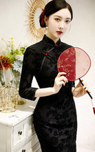 Load image into Gallery viewer, 3/4 Sleeve Traditional Cheongsam Knee Length Floral Lace Chinese Dress
