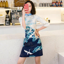 Load image into Gallery viewer, 3/4 Sleeve Crane &amp; Floral Pattern Cheongsam Spandex Chinese Dress
