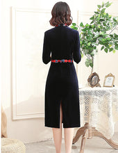 Load image into Gallery viewer, 3/4 Sleeve Floral Embroidery Knee Length Velvet Chinese Dress
