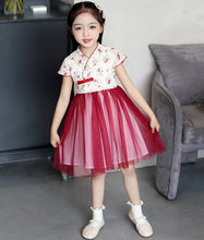 Muatkan imej ke dalam penonton Galeri, Floral Cheongsam Top Chiffon Skirt Traditional Girl&#39;s Chinese Dress
