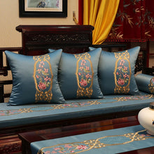 Muatkan imej ke dalam penonton Galeri, Bird &amp; Floral Embroidery Brocade Traditional Chinese Cushion Covers
