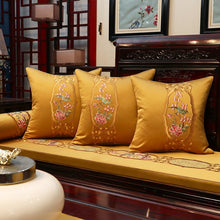 Muatkan imej ke dalam penonton Galeri, Bird &amp; Floral Embroidery Brocade Traditional Chinese Cushion Covers
