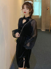 Muatkan imej ke dalam penonton Galeri, Long Illusion Sleeve Lolita Style Velvet Chinese Dress Little Black Dress
