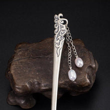 Muatkan imej ke dalam penonton Galeri, Sterling Silver Retro Chinese Style Hairpin with Pearl Tassels
