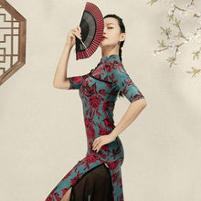 Muatkan imej ke dalam penonton Galeri, Stretchy Floral Cheongsam Dress Chinese Style Dance Dress
