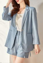 Muatkan imej ke dalam penonton Galeri, Charlotte&#39;s Blazer + Shorts Set
