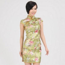 Muatkan imej ke dalam penonton Galeri, Knee Length Cap Sleeve Brocade Cheongsam Floral Chinese Dress
