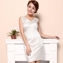 Load image into Gallery viewer, Deep V Neck Backless Knee Length Brocade Cheongsam Chinese Dress
