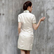 Load image into Gallery viewer, Short Sleeve Mandarin Collar Floral Brocade Retro Cheongsam
