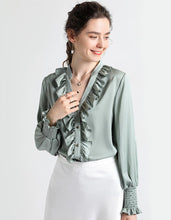 Muatkan imej ke dalam penonton Galeri, Silk Satin Shirt
