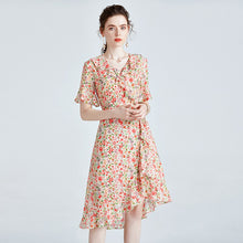 Muatkan imej ke dalam penonton Galeri, 100% Silk Women&#39;s Runway Dresses Sexy V Neck Short Flare Sleeves Ruffles Floral Printed Asymmetrical Fashion Casual Dresses
