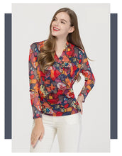 Muatkan imej ke dalam penonton Galeri, 100% Pure Silk Women&#39;s Runway Shirts Sexy V Neck Long Sleeves Printed Criss Cross Elegant Knitted Silk Blouse
