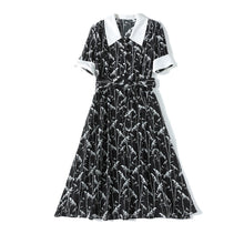 Muatkan imej ke dalam penonton Galeri, 100% Natural Silk Women&#39;s Dresses Turn Down Collar Short Sleeves Printed Sash Belt Fashion Summer Dress Vestidos
