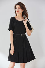 Muatkan imej ke dalam penonton Galeri, Stacy Pleat Button-Down Dress
