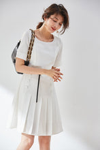 Muatkan imej ke dalam penonton Galeri, Stacy Pleat Button-Down Dress
