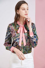 Muatkan imej ke dalam penonton Galeri, Women&#39;s Silk Runway Shirt Bow Collar Floral Printed Long Sleeves Fashion Blouse Shirt
